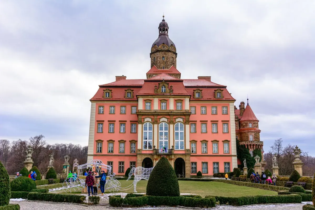 Odkryj Tajemnice Zamku Książ w Wałbrzychu - Bilety, Wycieczki i nie tylko!