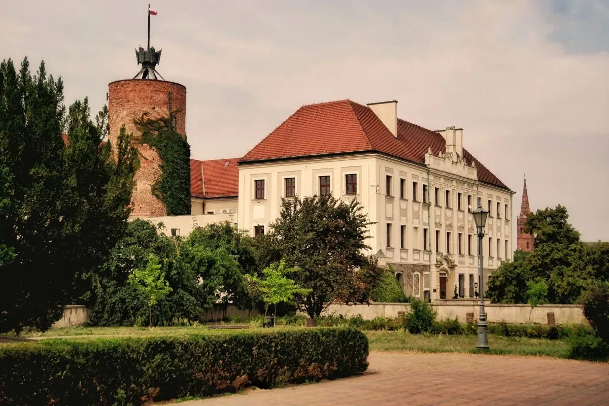 Jakie zwierzęta znajdują się w herbie Głogowa?