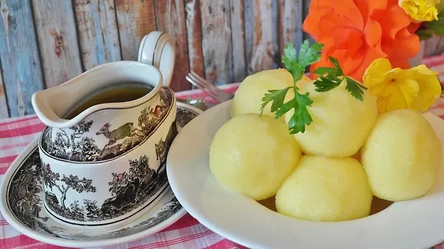 Tradycyjny przepis na kluski śląskie